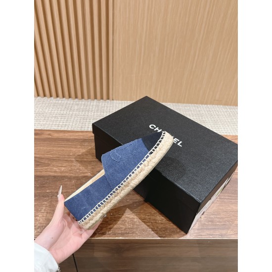 CHANEL Espadrilles