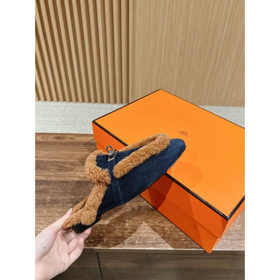 Hermes Iota mule