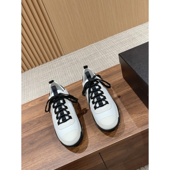 CHANEL Sneakers