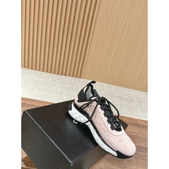 CHANEL Sneakers