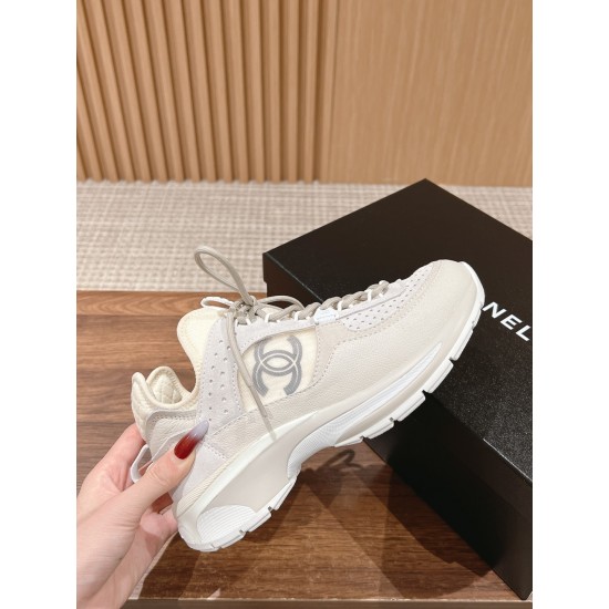 CHANEL Sneakers
