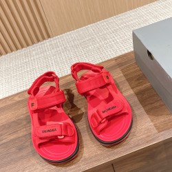 Balenciaga Slippers