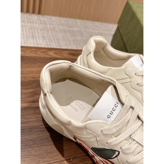 Gucci Sneakers