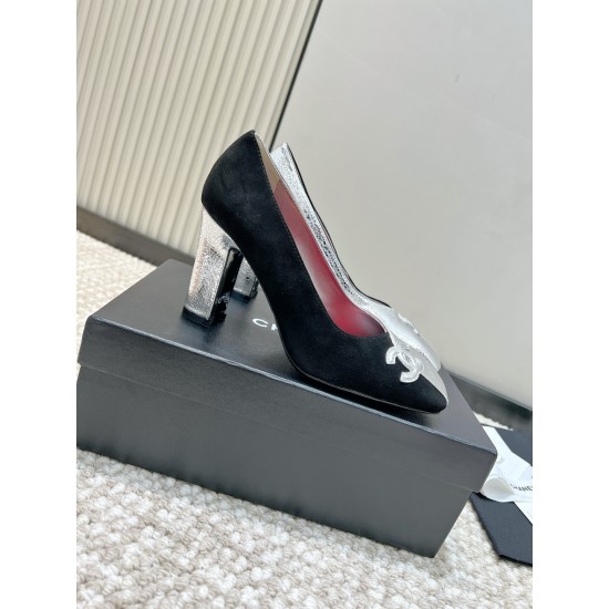 CHANEL Pumps and Slingbacks