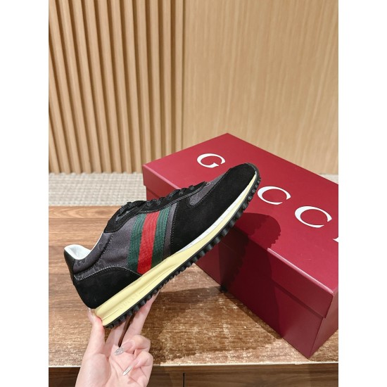 Gucci Sneakers