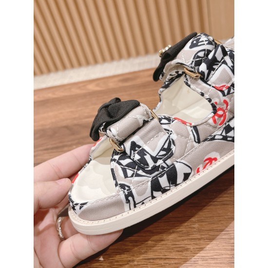 CHANEL Sandals