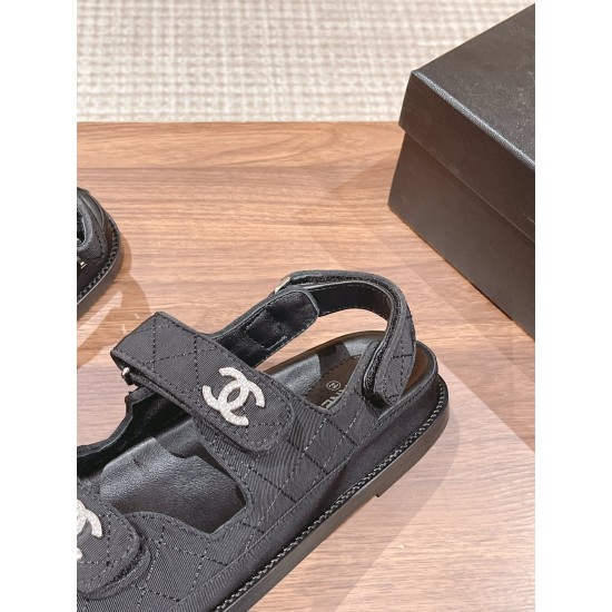 CHANEL Sandals