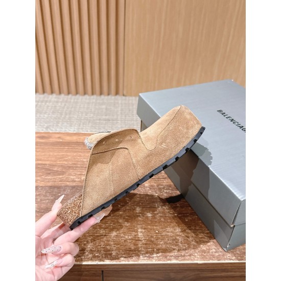  Balenciaga Slippers
