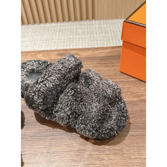 Hermes Slippers