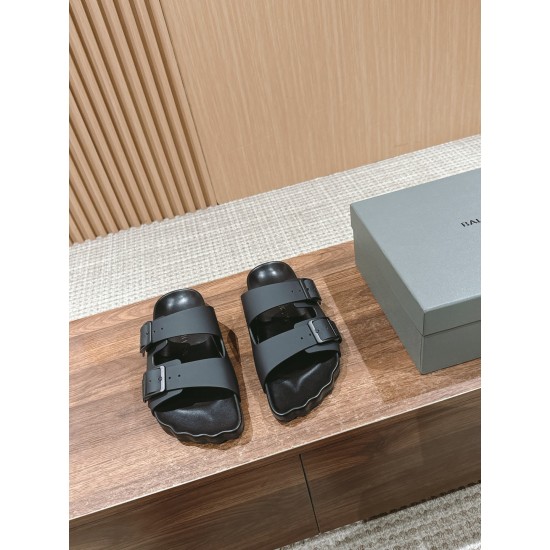  Balenciaga Slippers