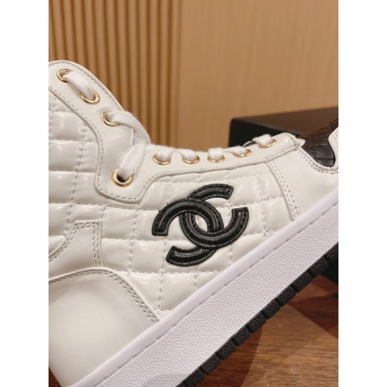 CHANEL Boots