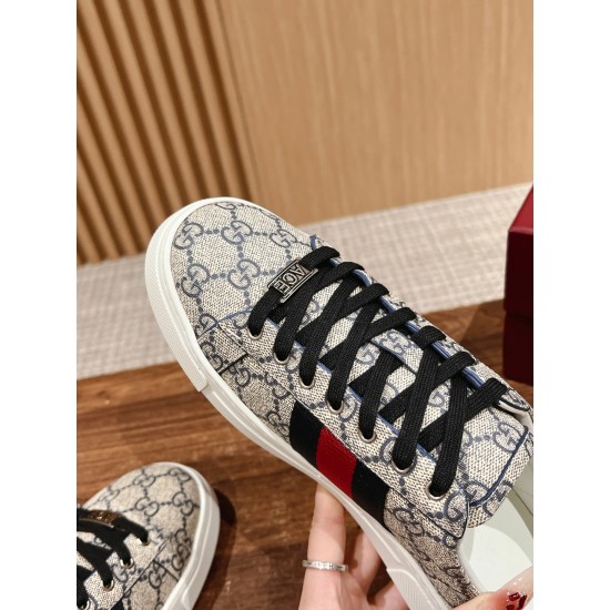 Gucci Sneakers