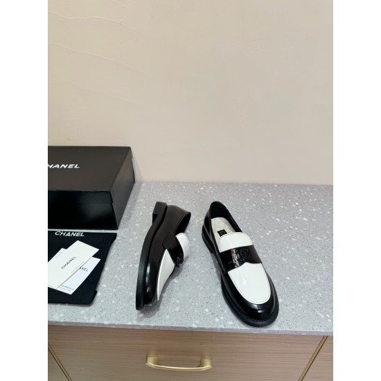 CHANEL Loafers