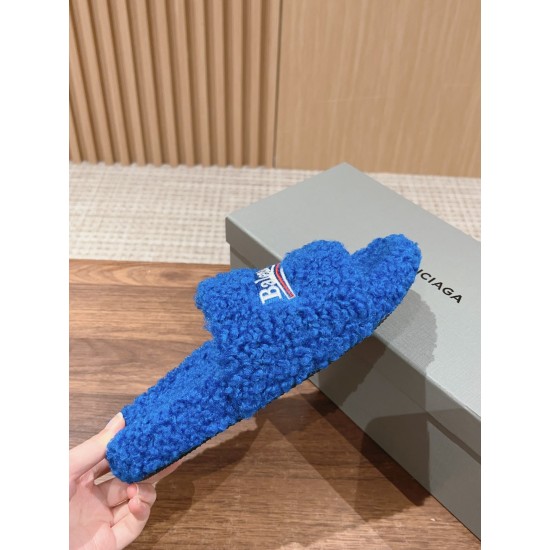  Balenciaga Slippers