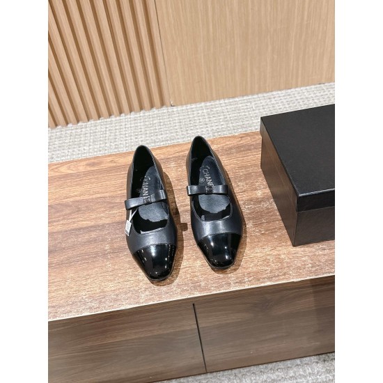 CHANEL Ballerinas
