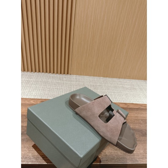  Balenciaga Slippers