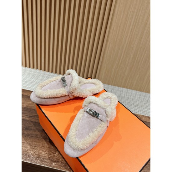 Hermes Iota mule