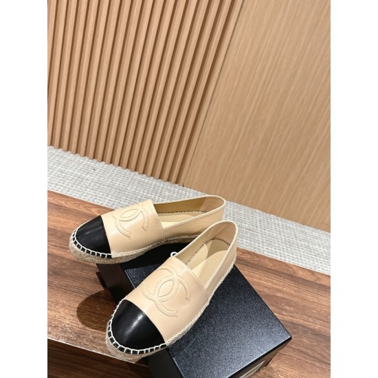 CHANEL Espadrilles