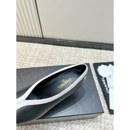 CHANEL Pumps and Slingbacks