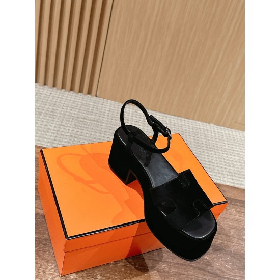 Hermes Sandals