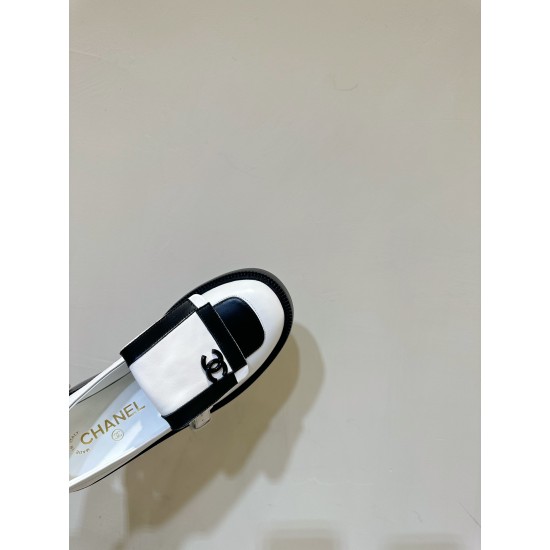 CHANEL Loafers