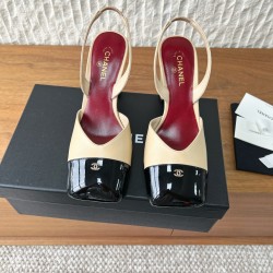 CHANEL Pumps and Slingbacks
