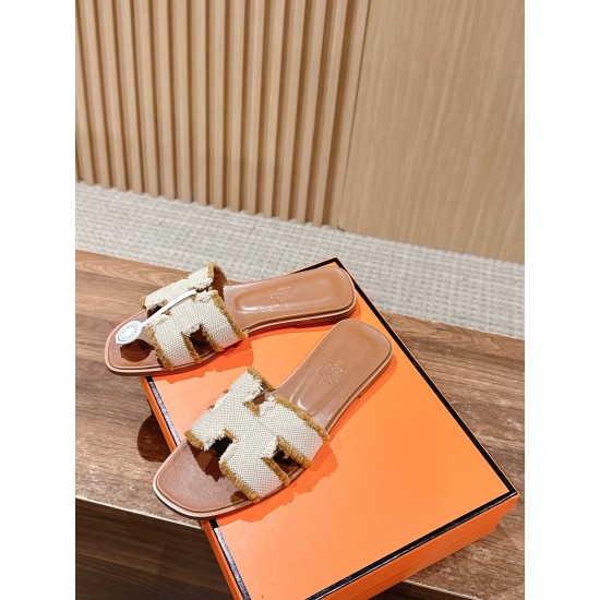 Hermes Slippers