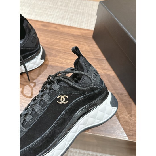 CHANEL Sneakers