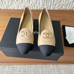 CHANEL Loafers