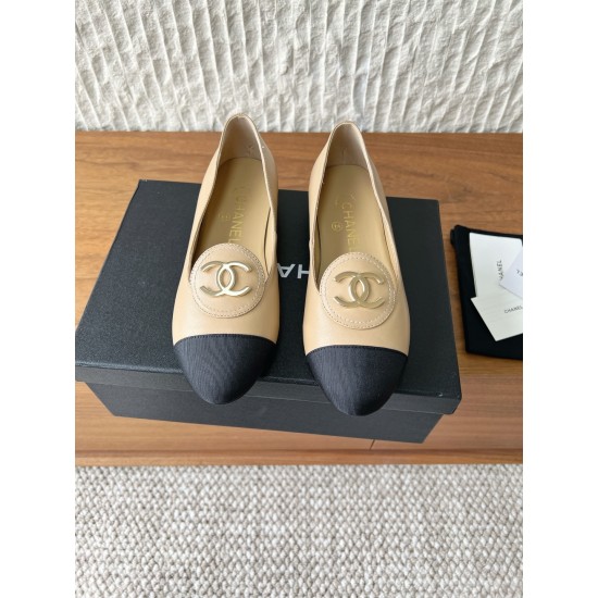 CHANEL Loafers