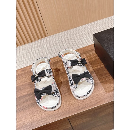 CHANEL Sandals