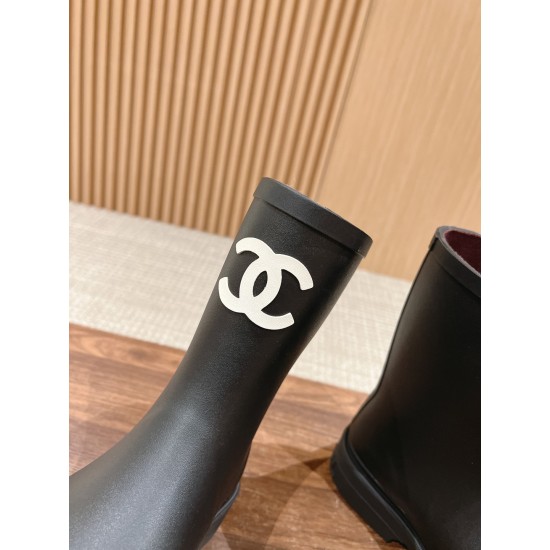 CHANEL Boots