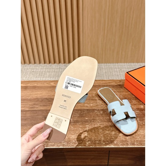 Hermes Slippers