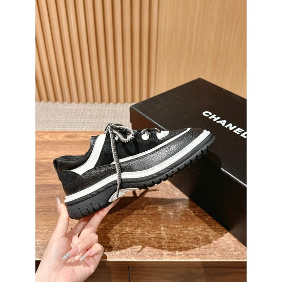 CHANEL Sneakers