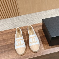 CHANEL Espadrilles