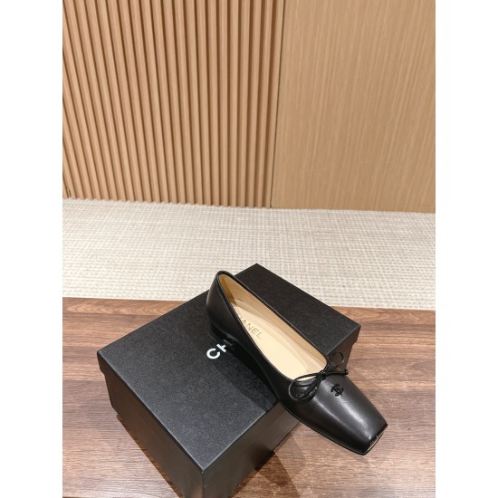 CHANEL Ballerinas