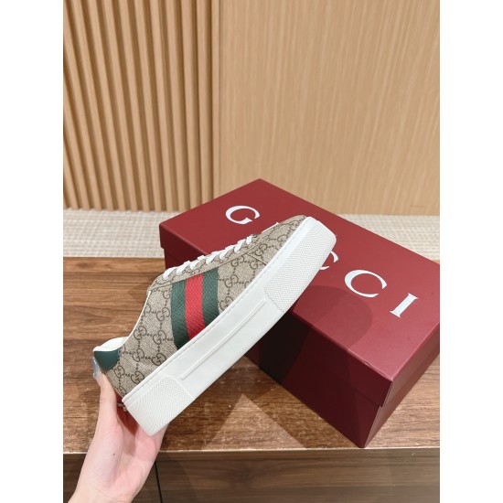 Gucci Sneakers