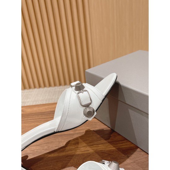  Balenciaga Slippers