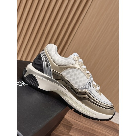 CHANEL Sneakers