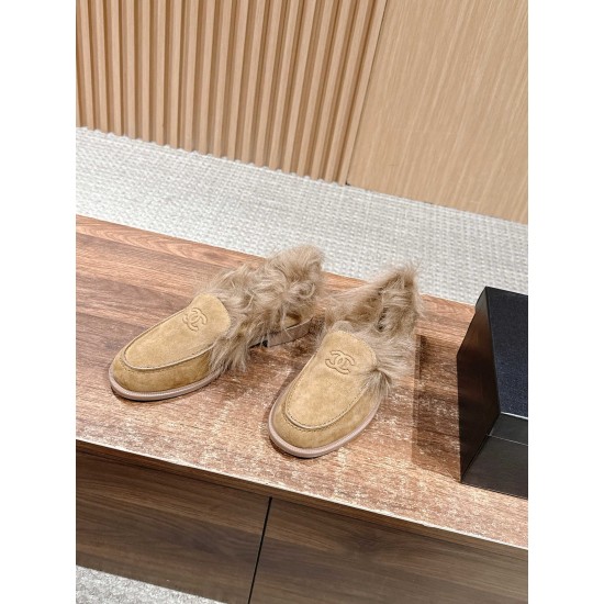 CHANEL Loafers