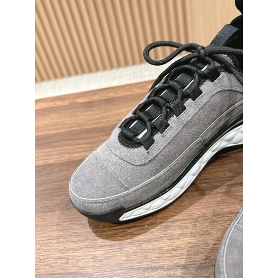CHANEL Sneakers