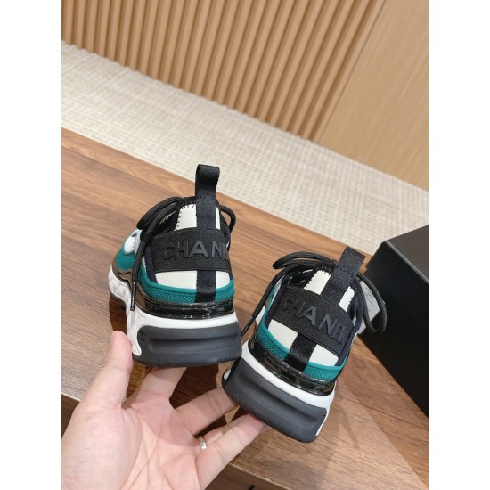 CHANEL Sneakers