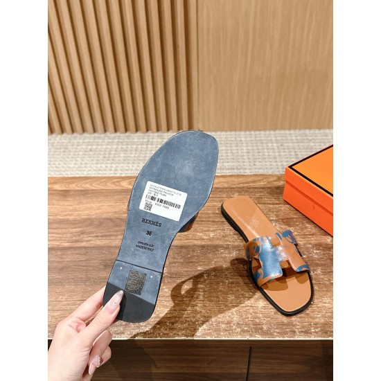 Hermes Slippers
