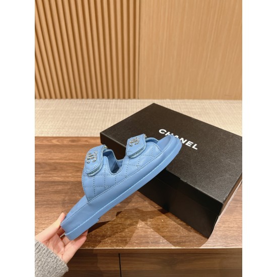 CHANEL Slippers