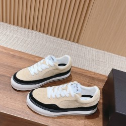 CHANEL Sneakers