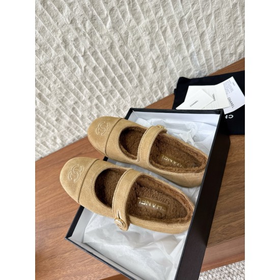 CHANEL Loafers