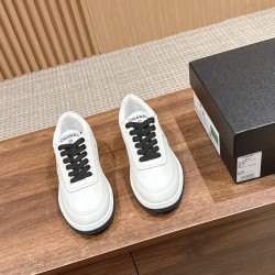 CHANEL Sneakers