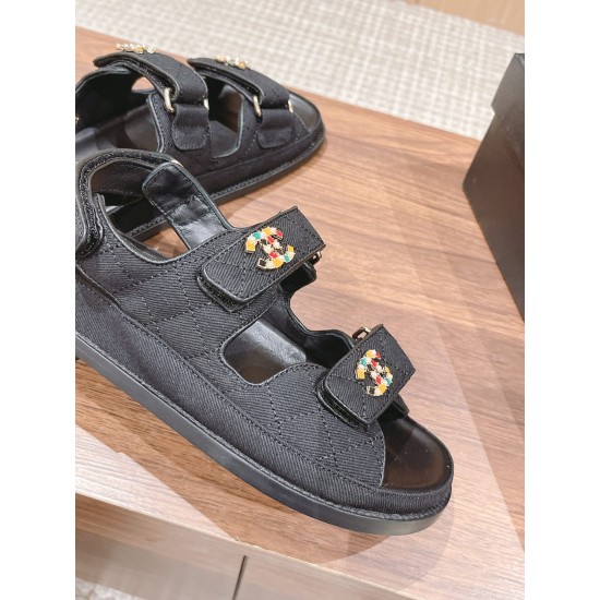 CHANEL Sandals