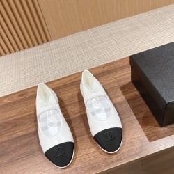 CHANEL Ballerinas