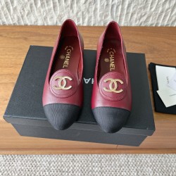 CHANEL Loafers